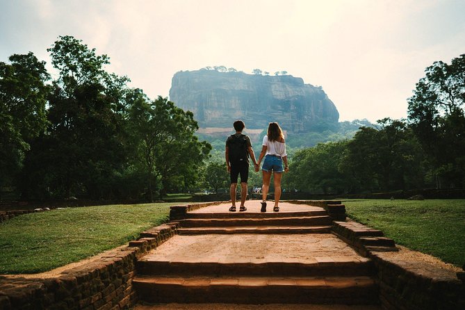 03 Days Highlights Of Sigiriya,Kandy,Nuwara Eliya ,Ella & Udawalawe - Day 2: Temple of the Tooth, Kandy viewpoints, and tea-country stops toward Nuwara Eliya