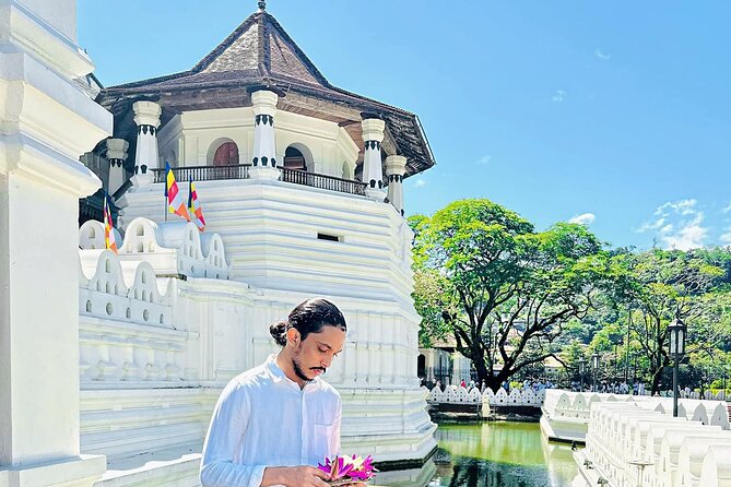 10 Days Sri Lanka Tour with Sudath - Anuradhapura and Polonnaruwa: Ancient Cities With Real Scale