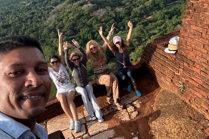 10 Days Sri Lanka Tour with Sudath - Nuwara Eliya Tea Country and Mountain Views Without the Guesswork