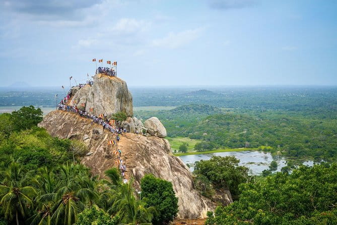 4 Days of Discovery and Delight in Sri Lanka - How the private chauffeur and WiFi change the feel of the trip