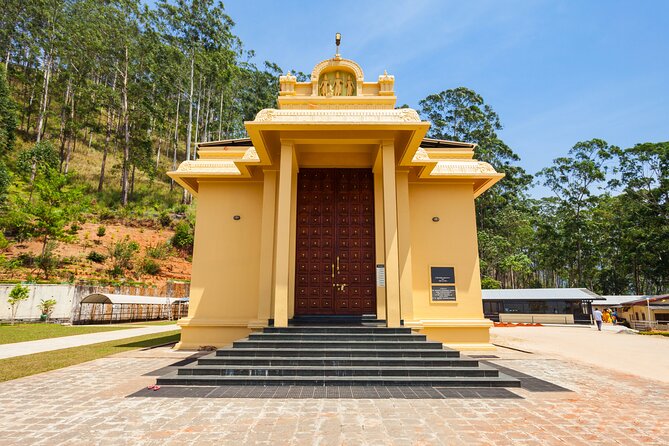 6 Days Private Vehicle with English Speaking Chauffeur - Day 5 Galle Fort: Dutch architecture, shopping precincts, and walkable old streets