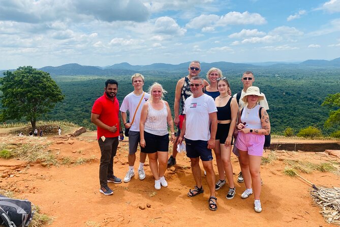 6 Days Tour of Sri Lanka - Day 4: Ramboda Waterfall, Blue Field Tea Factory, and Nuwara Eliya’s Post Office and Park