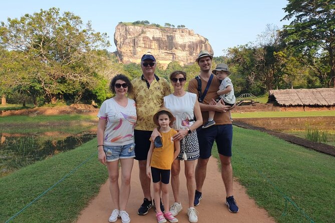 7 Day 6 Night Sri Lanka Culture and Beach Escape - Galle Face Green, Colombo temples, and the Madu River mangrove boat