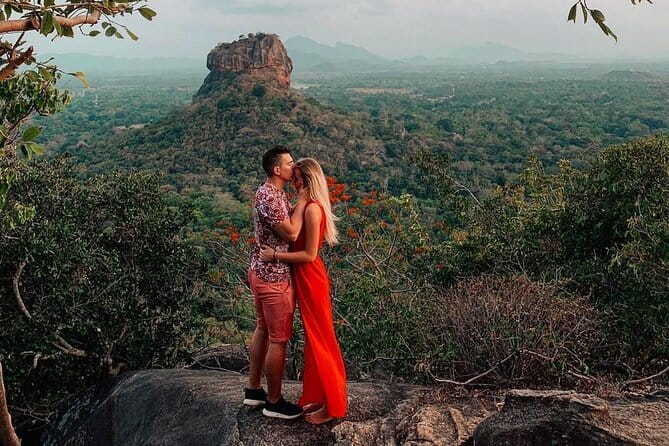 7 Days Private Guided Tour in Sri Lanka - Day 6: Whale Watching Tickets, Madu River Safari, and Bentota’s Shoreline