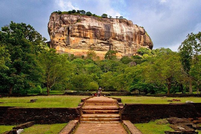 7 Nights Private Tour Of Sri Lanka - Day 5 Nuwara Eliya’s English-Inspired Streets, Lovers Leap, and Gregory Lake
