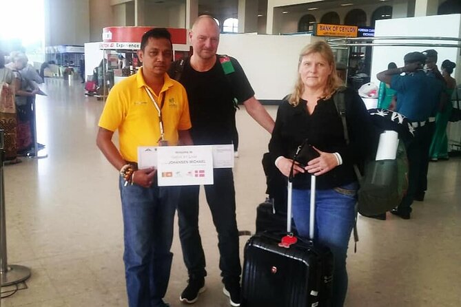 Airport to Kandy Drop - Meeting your driver in Colombo Airport arrivals, fast and friendly