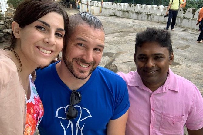 All inclusive Private day trip Sigiriya and Dambulla caves with more - Lunch break and budgeting what is not included
