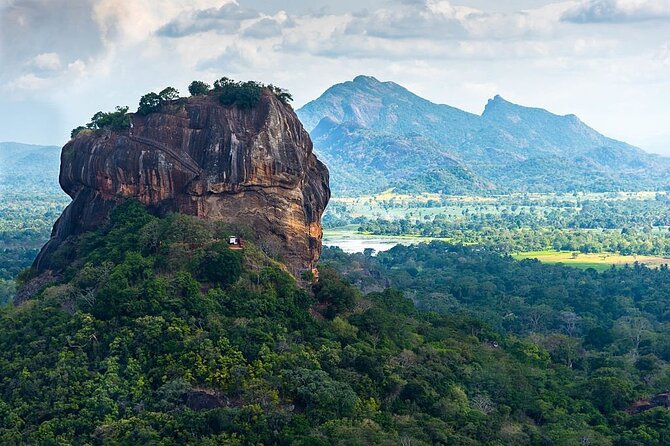 All Inclusive Sigiriya and Dambulla Private Day Tour from Colombo - Golden Temple of Dambulla: a fast, memorable stop for the reclining Buddha