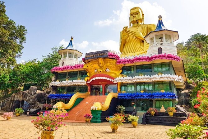 All Inclusive Sigiriya and Dambulla Private Day Tour from Colombo - Dambulla Cave Temple: five caves of Buddhist art and architecture