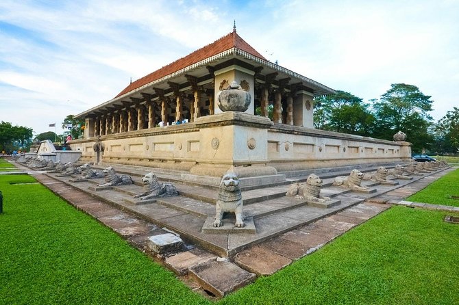 Best of Colombo - Private Guided City Tour - Independence Square: The City’s Big Story in One Place