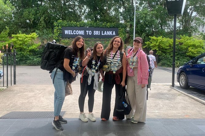 Colombo Airport Layover/Transit City Tour – 5 Hours - The pickup and timing that matter most for layovers