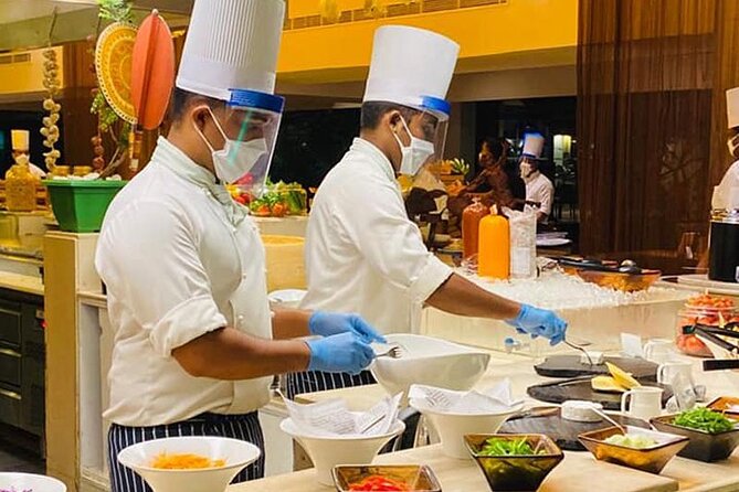 Colombo By Night With Dinner At Taj Samudra Hotel - Price and Value: Why $48 Can Make Sense Here