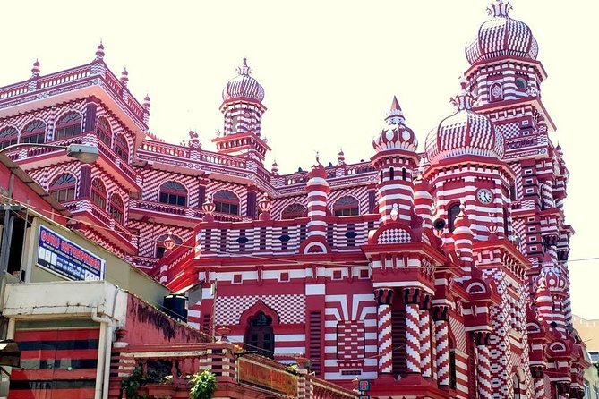 Colombo City Sightseeing - The Shopping Time: How to Use It for Deals Without Burning the Day