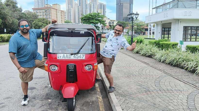 Colombo City Tour by Tuk-Tuk with Hotel Pickup - All Include - Gangaramaya Temple: Museum Mood Plus Sacred Relics