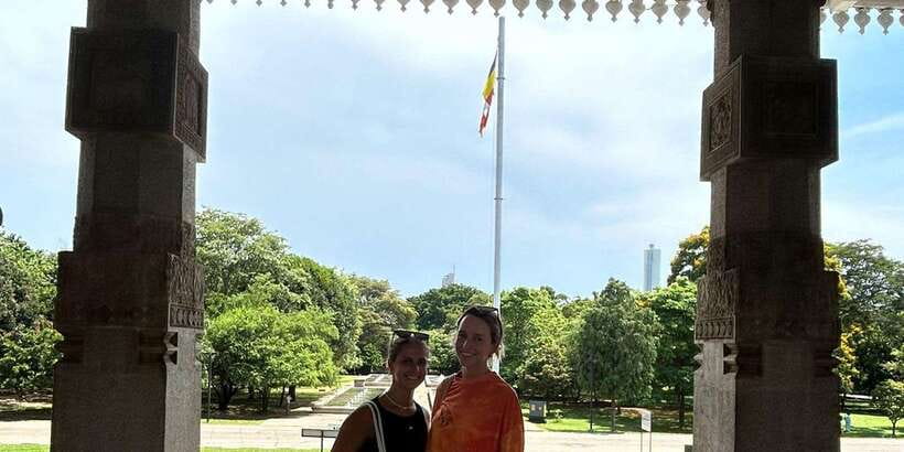 Colombo: City Tour by Tuk Tuk with Pickup - All Inclusive - Gangaramaya and Sri Kailawasanathan Swami: Big Architecture Stops, Big Cultural Payoff