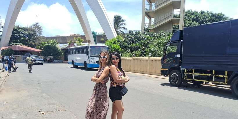Colombo: City Tour by Tuk Tuk with Srilanka Traditional Food - Key highlights at a glance
