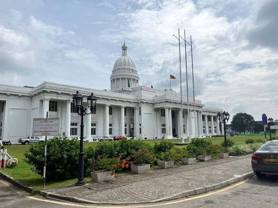 Colombo: Guided City Tour with Entry Tickets - Getting started: pickup, timing, and what the 4 hours really means