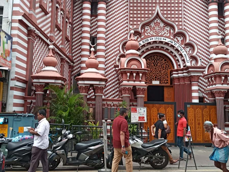 Colombo: Guided City Tour with Entry Tickets - Price and value: is $38 a good deal?