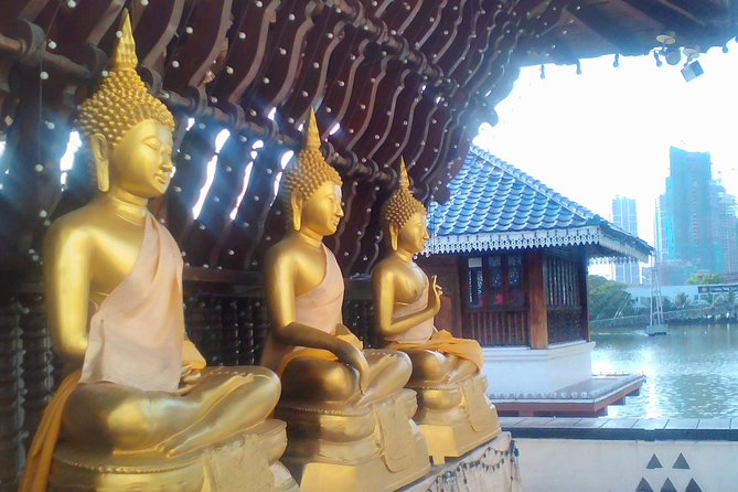 Colombo Half Day City Tour - Pickup in Air-Conditioned Comfort, With an English Speaking Driver