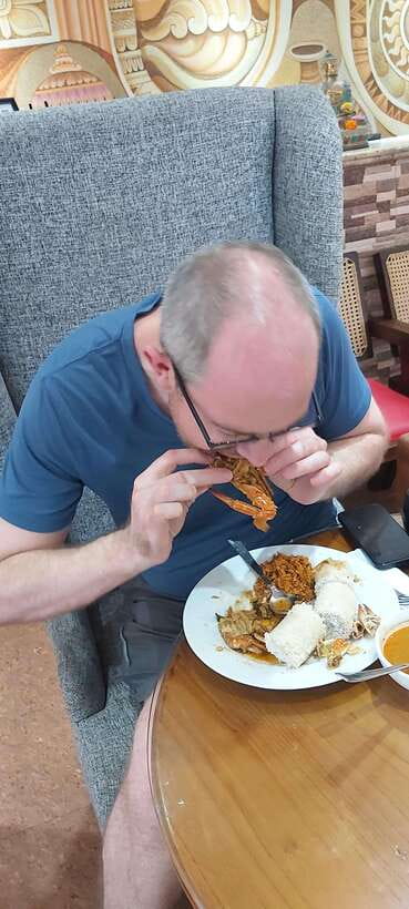 Colombo Local Food Tour by Tuk Tuk – All Inclusive - Who Guides This Tour and What You Should Expect From Them