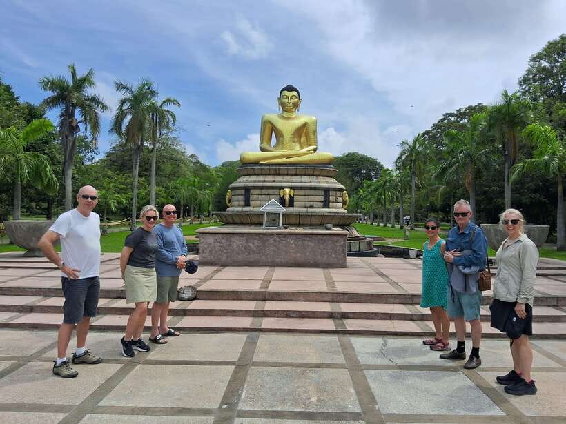 Colombo: Local Guide with Colombo City Tour by Tuk Tuk - Maritime Museum, Sambodhi Chaithya, and Sea Views From the Lighthouse