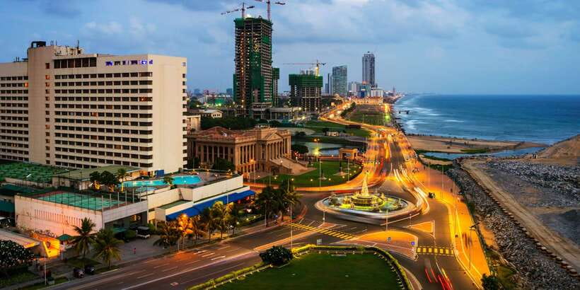 Colombo: Private City Sightseeing Tour - Colombo Lighthouse: a coastal landmark with big “arrival” energy