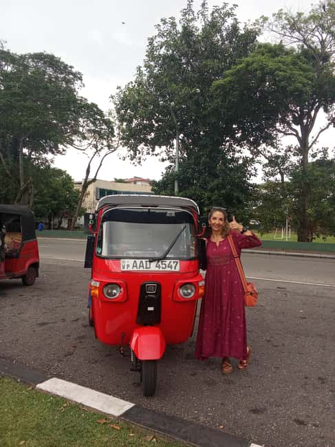 Colombo: Private City Tour by Tuk tuk - All Inclusive - Temples and mosques across Colombo, including the Red Mosque and Beira Lake