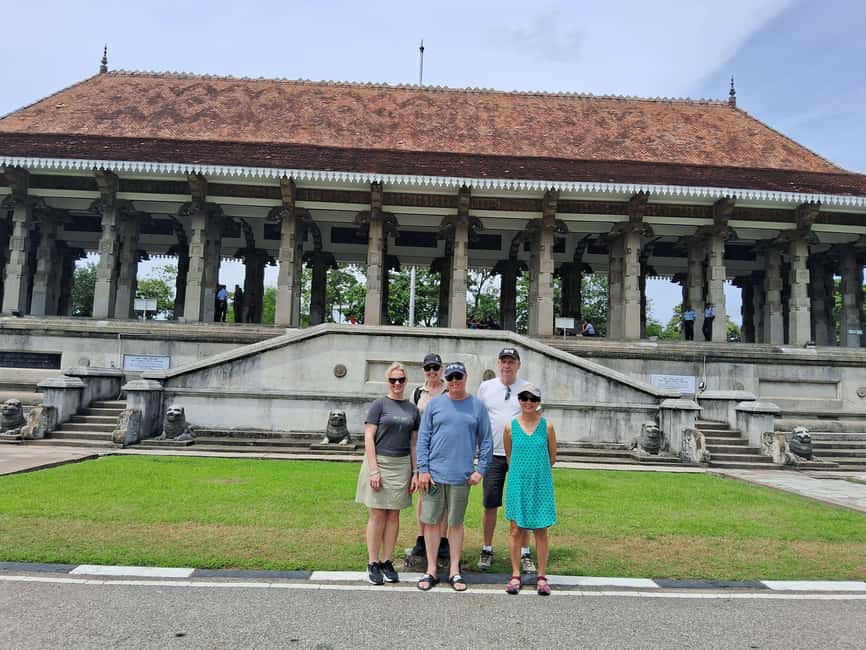 Colombo: Private City Tour by Tuk tuk - All Inclusive - Independence Square, parks, Dutch Hospital, and the city’s polished edges