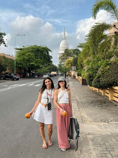 Colombo: Private City Tour with Local Food Tour by Tuk-Tuk - Tea Triumph tasting: Ceylon tasting that actually teaches you
