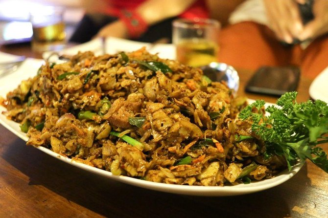 COLOMBO PRIVATE CITY TOUR WITH street food( All inclusive ) - Quick take