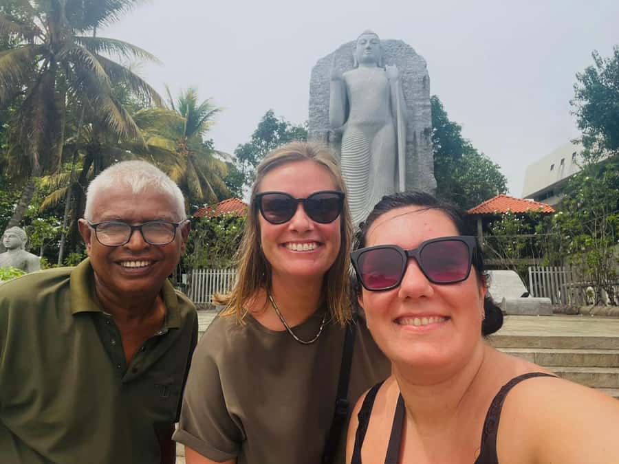 Colombo: Private Guided Tour of the City by Tuk-Tuk - Pettah Bazar and Pettah Market, Street Life Plus Real Shopping