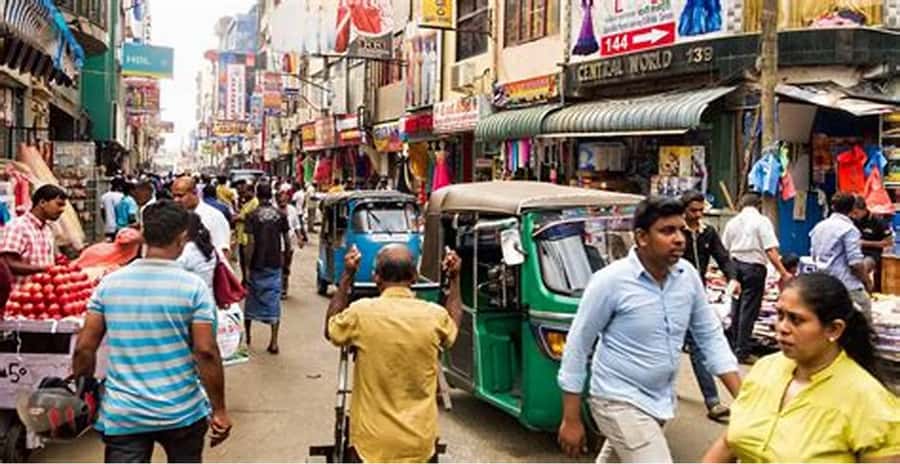 Colombo: Private Guided Tour of the City by Tuk-Tuk - Colonial Colombo: Wolfendhal Dutch Church and Dutch Hospital