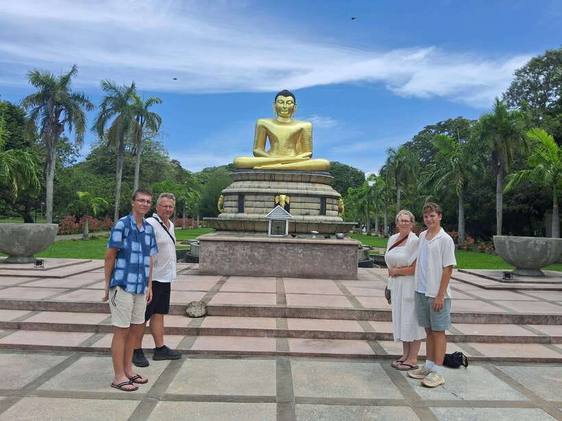 Colombo: Private Guided Tuk Tuk City Tour with Hotel Pickup - Victoria Park, National Museum, and building context