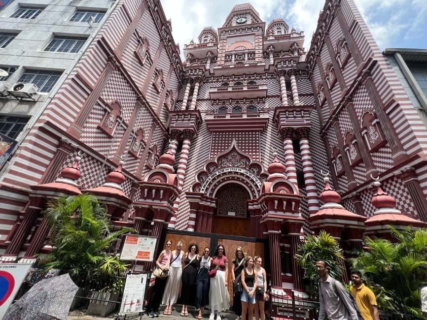Colombo: Private Tuk-Tuk City Tour with All Entry Fees - Temples and the red mosque stop: religion you can see, not just read about
