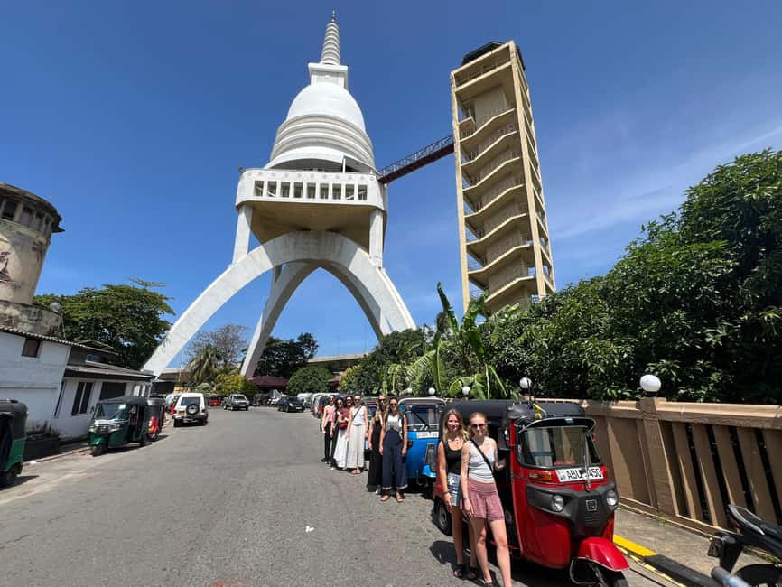 Colombo: Private Tuk-Tuk City Tour with All Entry Fees - Pettah Market and the food-market moment, where Colombo is most itself