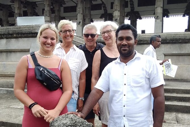 Colombo Sightseeing City Tour by Tuk-Tuk with Guide - A Tuk-Tuk Route That Hits Colombo’s Big Icons Fast