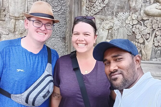 Colombo Sightseeing City Tour by Tuk-Tuk with Guide - Independence to the Red Mosque, a City of Many Identities