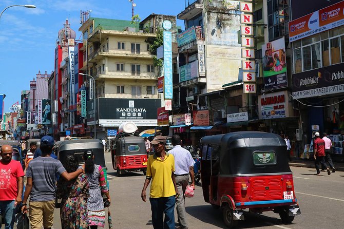 Colombo Sightseeing & Shopping - Colombo National Museum: One Hour to Connect the Dots