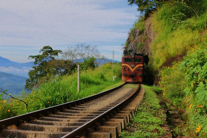 Colombo to Kandy Train Tickets (Reserved Seats) - Colombo Fort to Kandy, with reserved seats already sorted