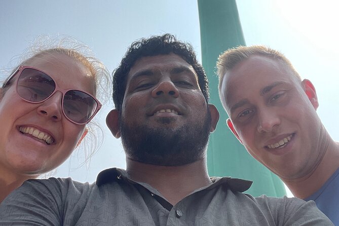 Colombo Tuk Tuk City Tour - Galle Face Green and Viharamahadevi Park: sea air and green breaks