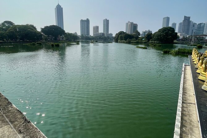 Colombo Tuk Tuk City Tour - Old Parliament, Independence Memorial Hall, and Wolvendaal Church: colonial threads