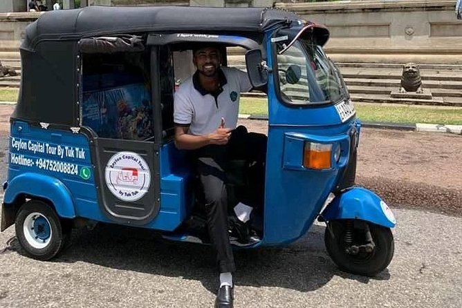 Colombo Tuk Tuk City Tour -Sightseeing Entry Fees & Food Included - Pettah on foot: Old Town Hall, markets, Red Mosque, and Kayman’s Gate