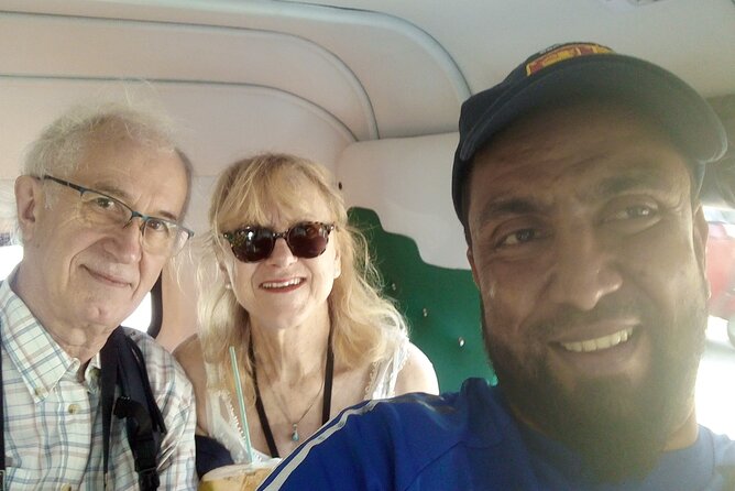Colombo Tuk Tuk city tour with friendly Tuk driver(All inclusive) - Captain’s Garden Kovil, oldest Hindu temple stop