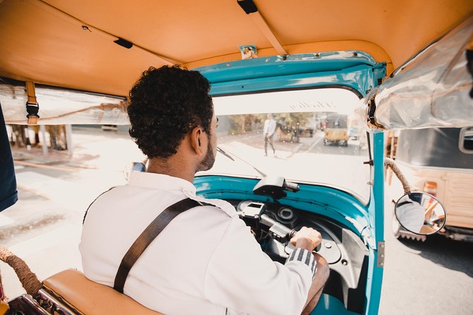 Colombo Tuk Tuk Safari - Your customized tuk-tuk comfort: cooler drinks, radios, and sound system