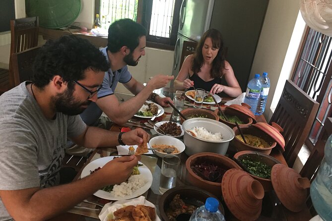 Cooking Classes in Sri Lanka - From Chopping to the Pot: Curry, Rice, and Coconut Milk Skills