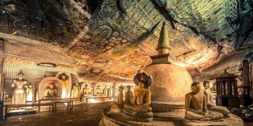 Dambulla: Caves Temple & Traditional Village Tour with Lunch - Hiriwadunna stop: scenic breaks and shorter moments