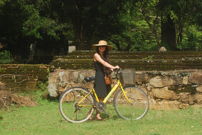 Day out to Galle[Stilt Fishing. Turtle watching.Cinnamon Farm] - The driver and guide factor: what makes this tour work