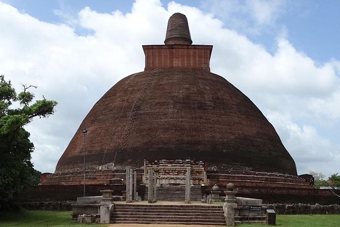 Day Tour Anuradhapura from Kandy by Lux Tours Lanka - How the Timing Actually Works When You See Ruins in 15 Minutes