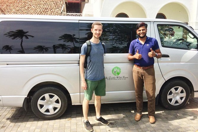Day tour of Galle - Lunch at A Minute by Tuk Tuk Restaurant: A Convenient Break
