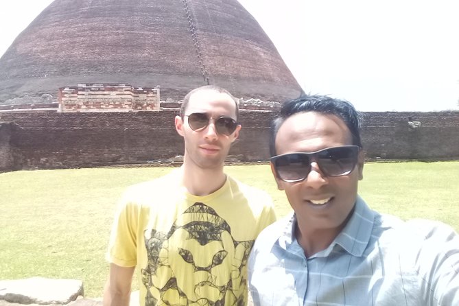 Day tour sigiriya to anuradhapura - Ruwanwelisaya: a relic stupa built by Dutugemunu